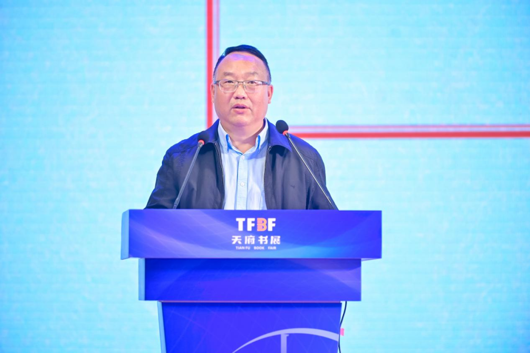 杨斌.png