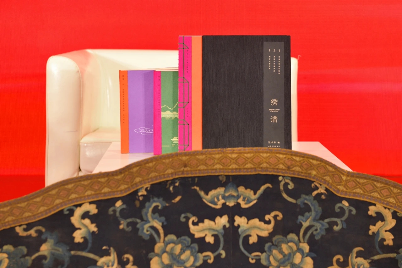 1761789215853382.jpg 4.jpg